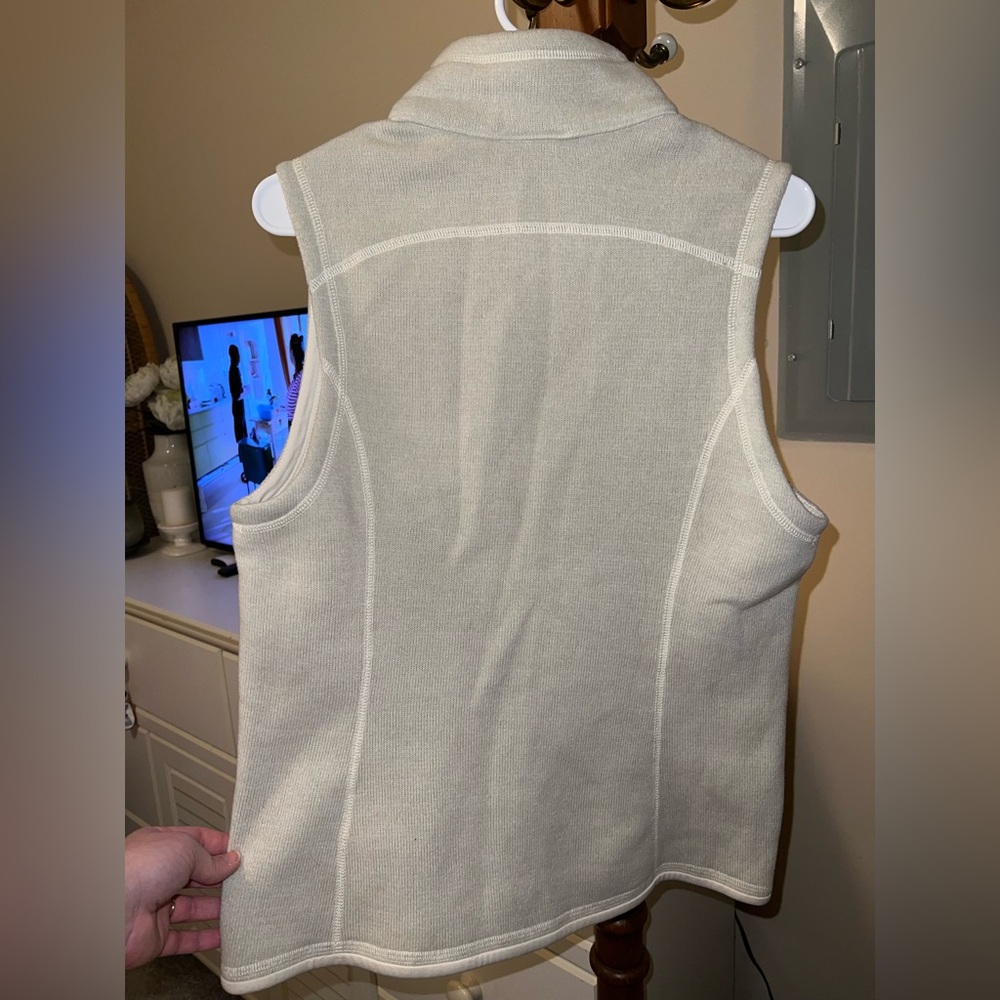 Patagonia Off-White Fleece Vest - Picture 9 of 14